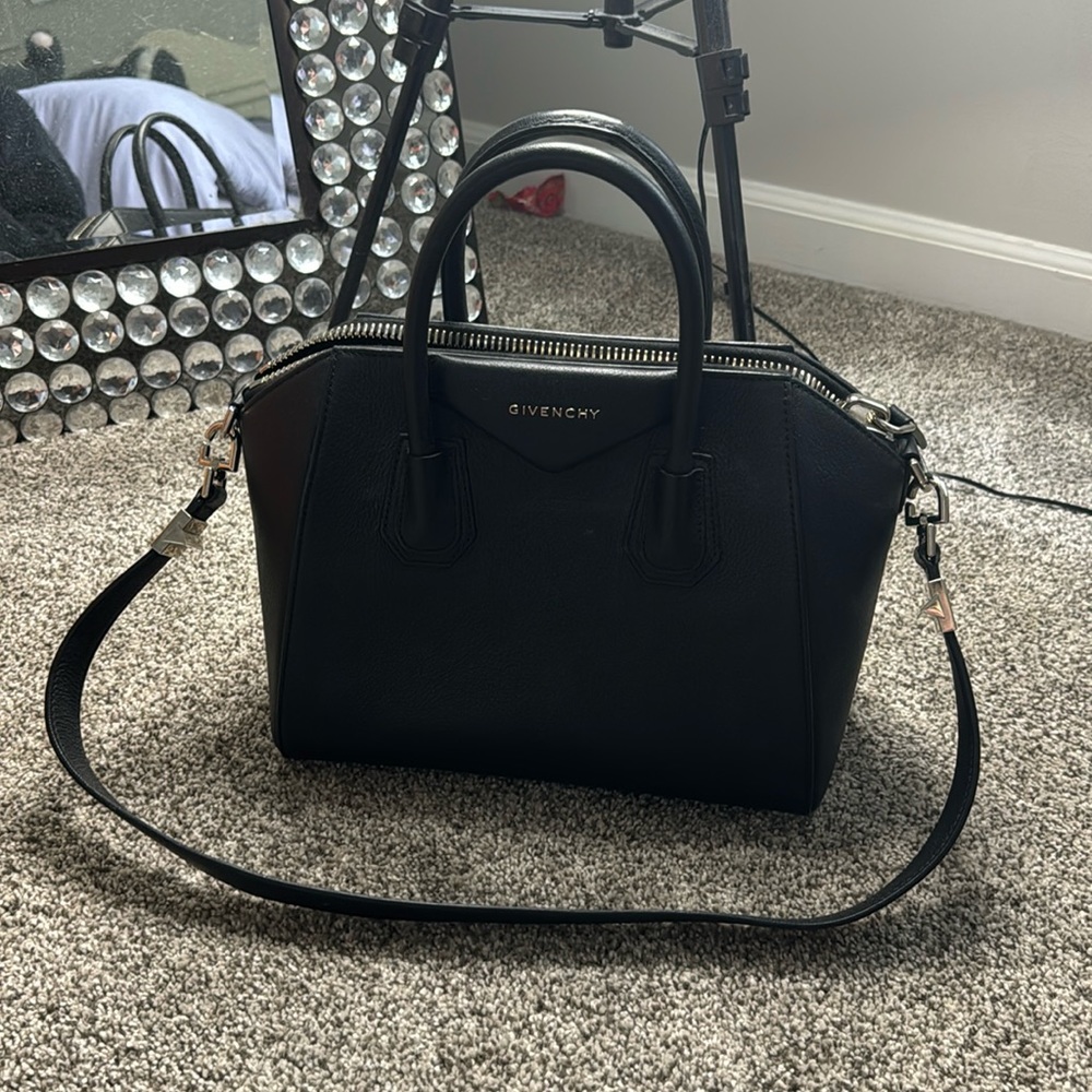 BRAND NEW GIVENCHY BAG
